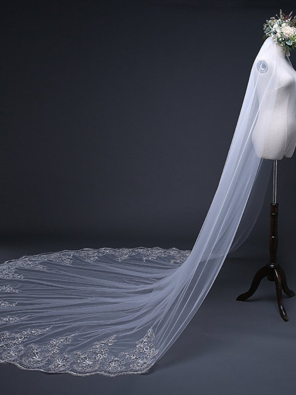 3M Extra Wide Single Layer Cathedral Veil White